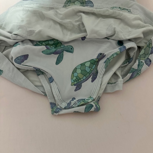 Caden Lane Twirl Bodysuit - Picture 2 of 2